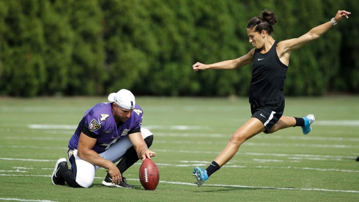 Carli-Lloyd-FG-Kicking-SB-Ad